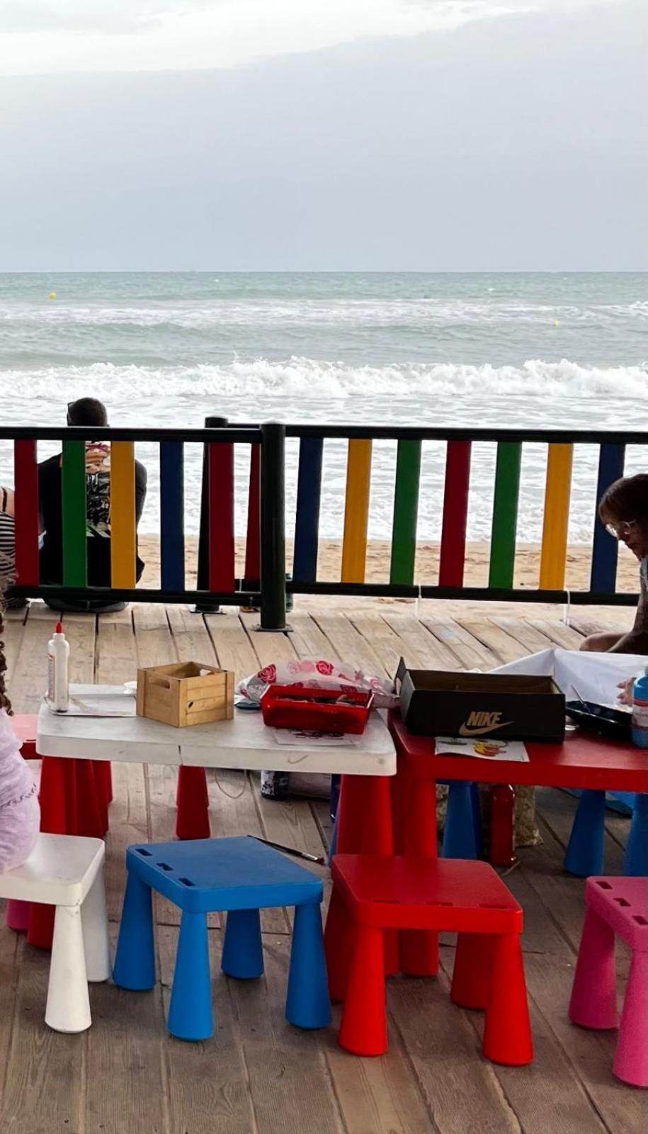 Acogedor Y Amplio Apartamento Familiar A Pie De Playa Calafell Bagian luar foto