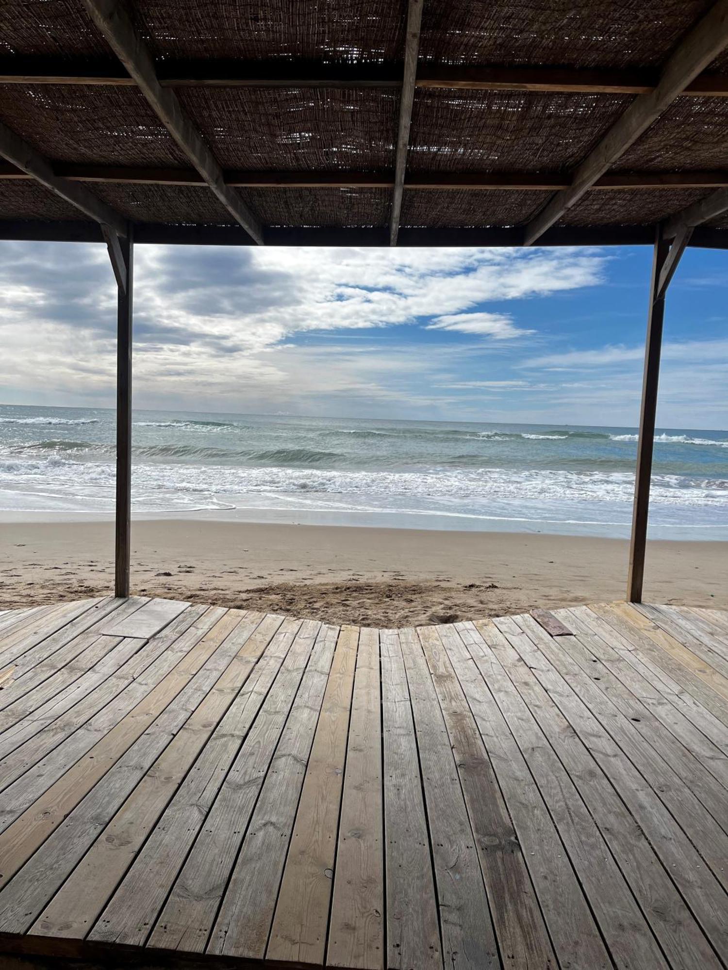 Acogedor Y Amplio Apartamento Familiar A Pie De Playa Calafell Bagian luar foto