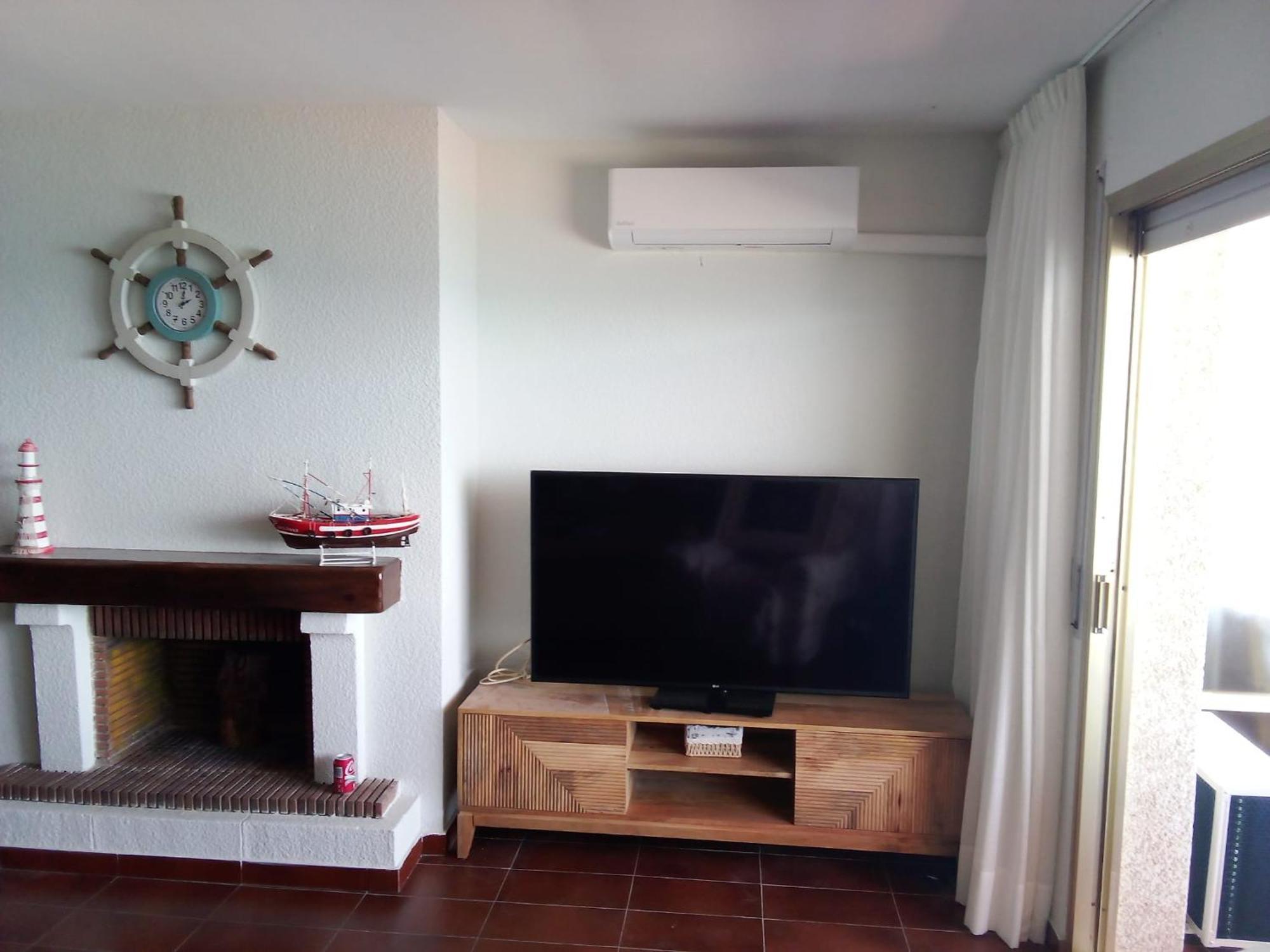 Acogedor Y Amplio Apartamento Familiar A Pie De Playa Calafell Bagian luar foto