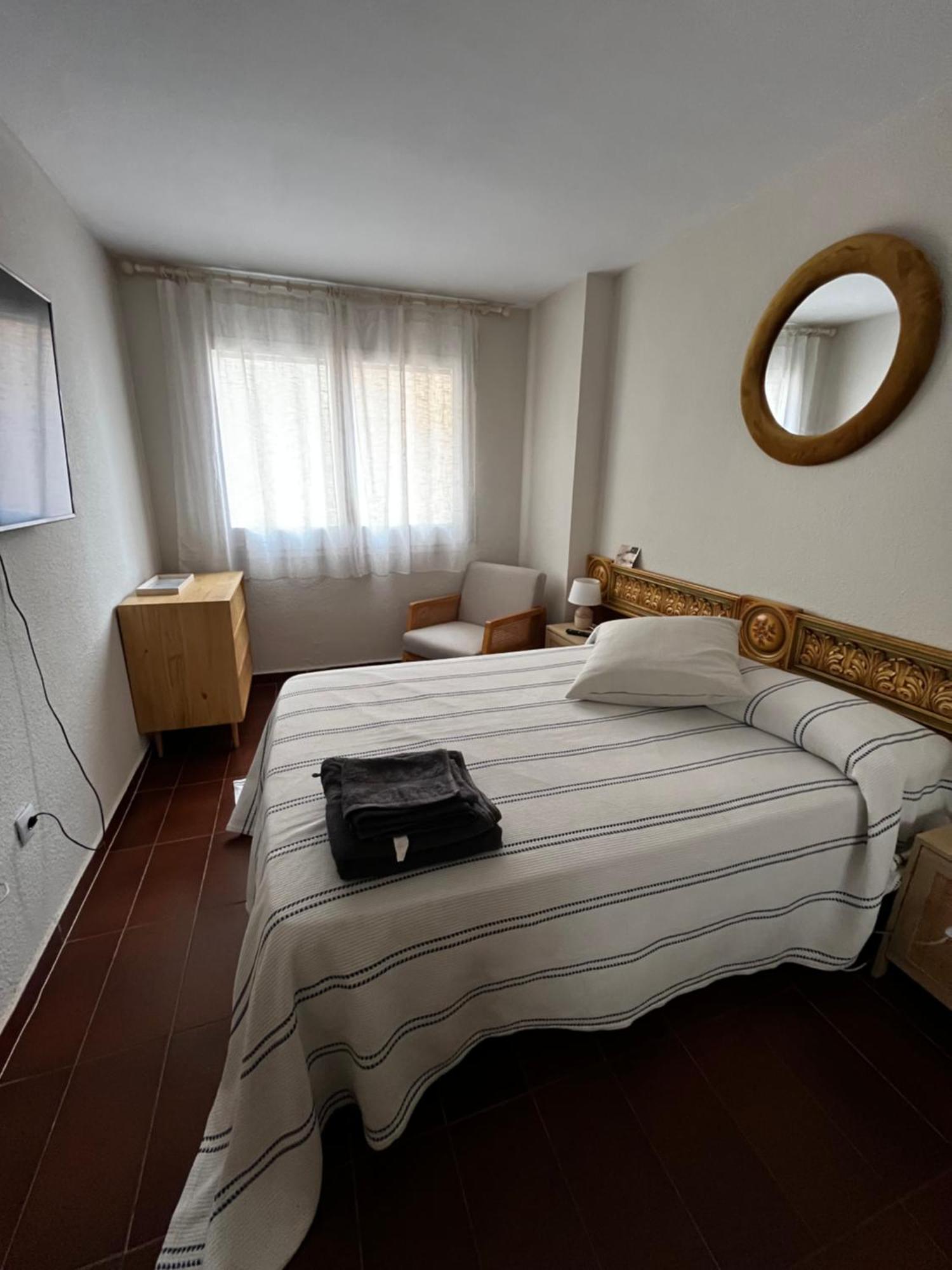 Acogedor Y Amplio Apartamento Familiar A Pie De Playa Calafell Bagian luar foto